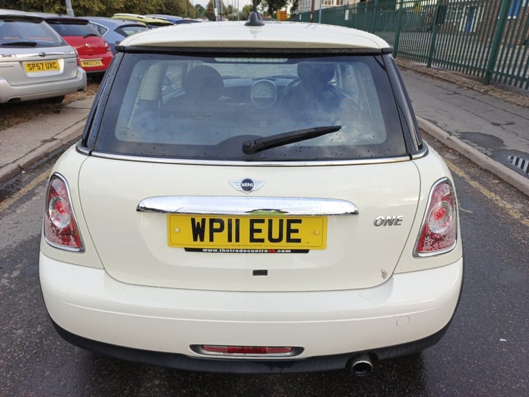 2011 MINI Hatch 1.6 One 3dr HATCHBACK Petrol Manual