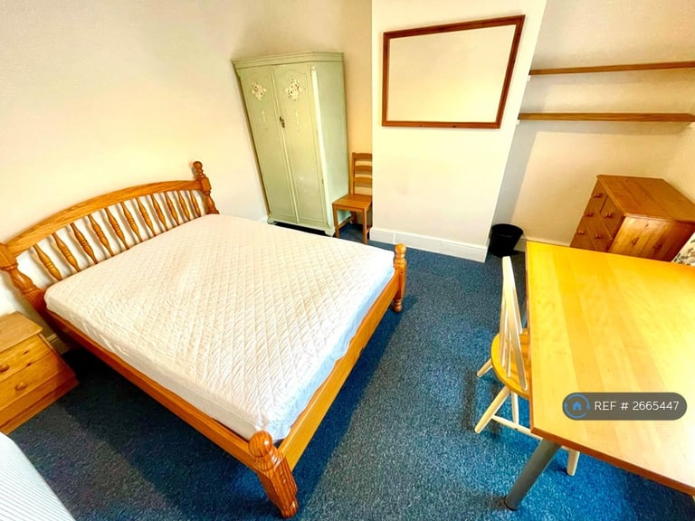 4 bedroom house in Melville Road, Bournemouth, BH9 (4 bed) (#2665447)