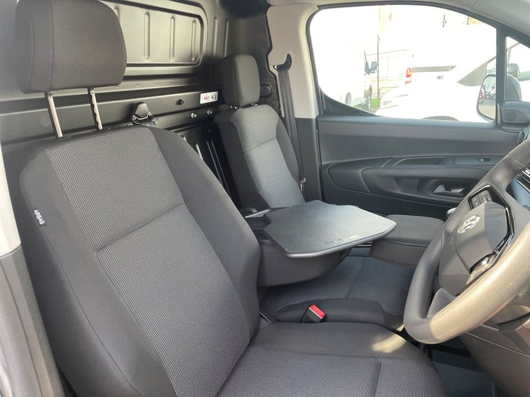  Vauxhall Combo 1.5 Turbo D 2300 Pro Xl Panel Van 6dr Diesel Manual Lwb Euro 6