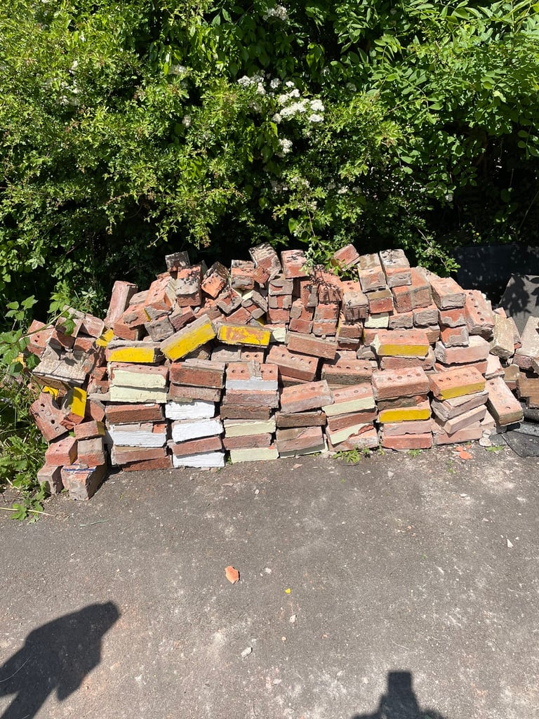 Free bricks for collection