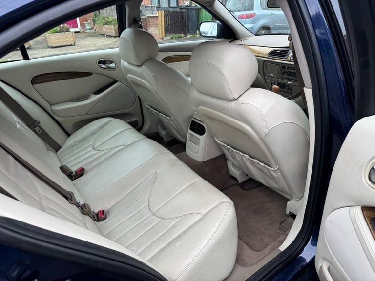 Jaguar S-Type 4.0 v8