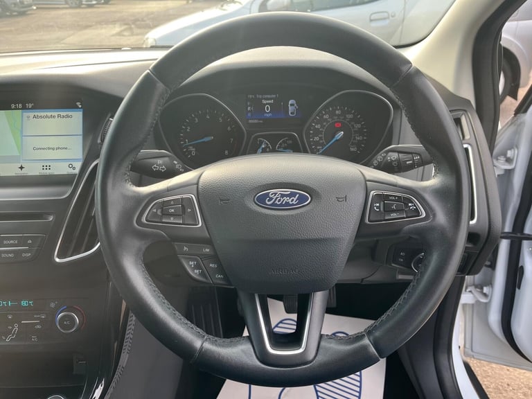 2017 Ford Focus 1.0T EcoBoost Titanium Euro 6 (s/s) 5dr HATCHBACK Petrol Manual