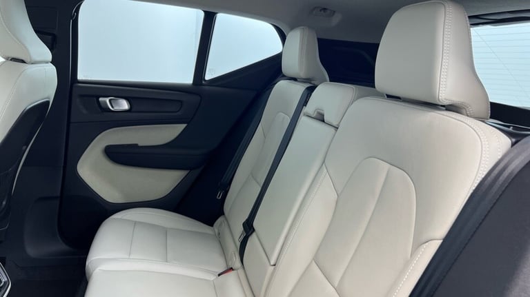 2024 Volvo XC40 Ultra, B3 Mild hybrid, Petrol, Bright (Blond Leather, Panoramic Sunroof) Estate P...