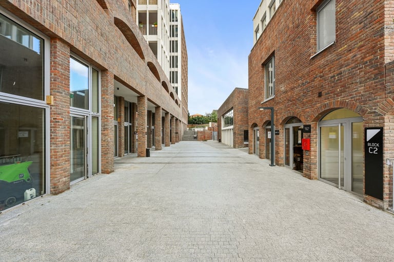 Commercial Spaces to Rent in Hackney