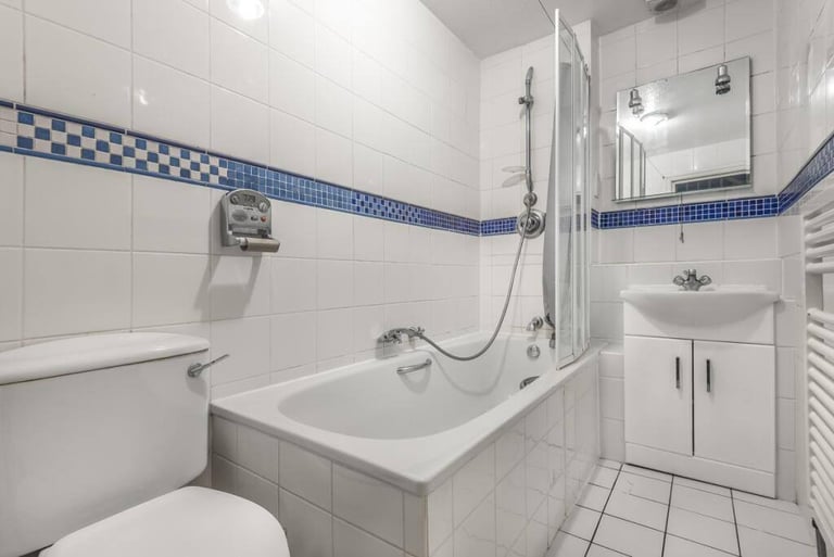 💫 Spacious and Bright Double Room in Poplar E14 | Close to Canary Wharf & Central London!