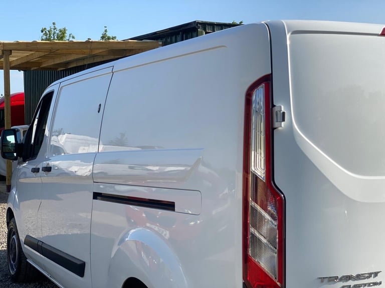 2018 Ford Transit Custom 2.0 TDCi 130ps Low Roof Van PANEL VAN DIESEL Manual