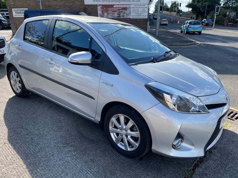 2013 Toyota Yaris DEPOSIT NOW TAKEN  HATCHBACK Petrol/Electric Hybrid Automatic