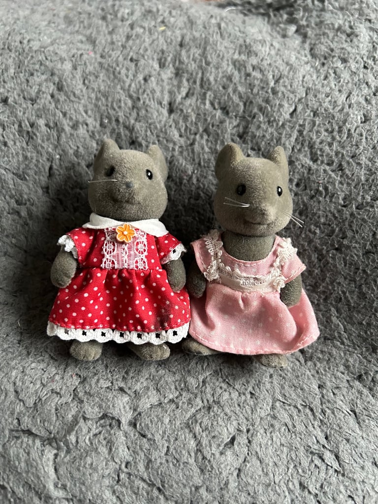 image for Sylvanian mice figures 