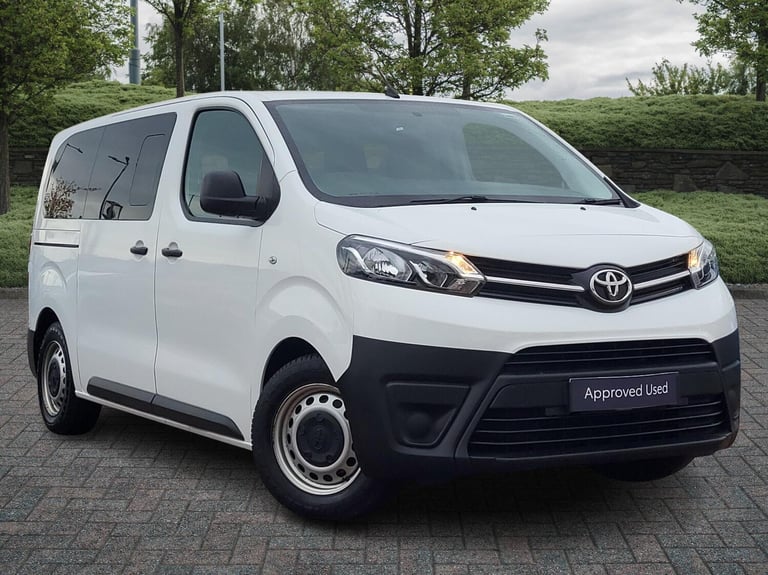 2022 Toyota PROACE CITY Verso 1.5D Medium MPV MWB Euro 6 (s/s) 6dr (9 Seat) People Carrier Diesel...