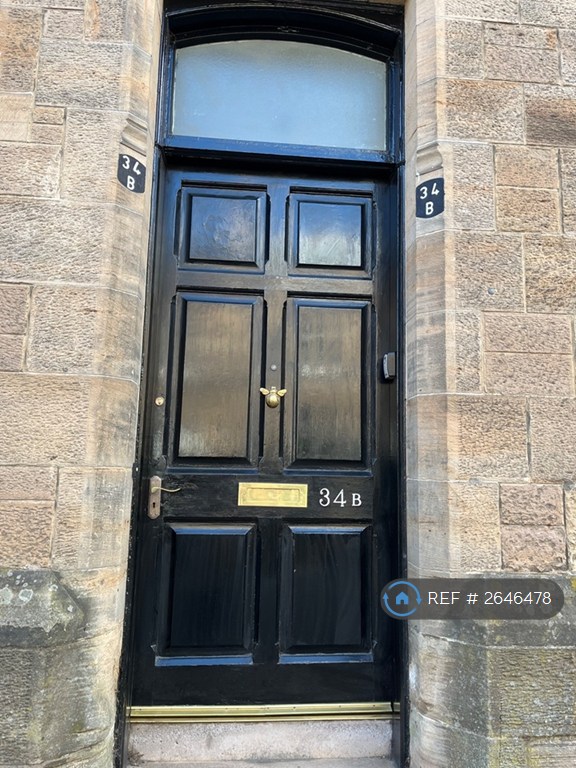 2 bedroom flat in Upper Gray Street, Edinburgh, EH9 (2 bed) (#2646478)