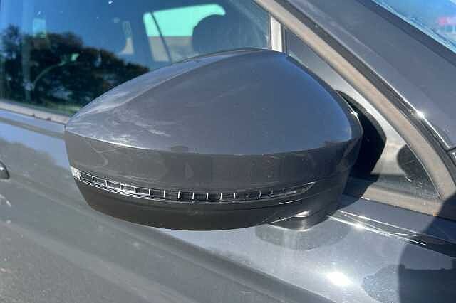 2022 Volkswagen Tiguan 1.5 TSI 150 Life 5dr DSG Estate Petrol Automatic