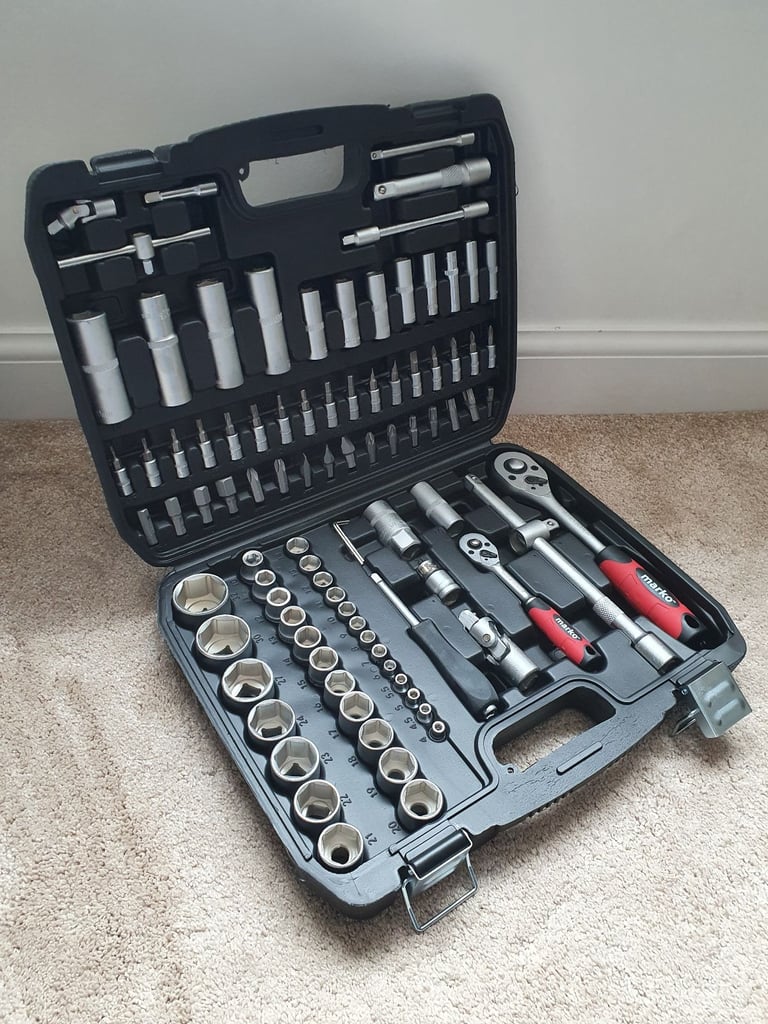 Brand New 94PC 1/2" & 1/4" SOCKET SET SCREWDRIVER BIT RATCHET - Delivery Available