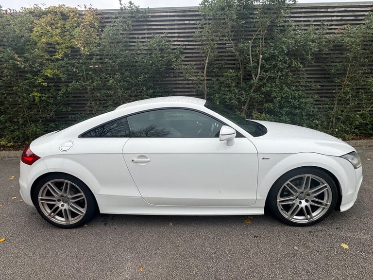 2010 Audi TT 2.0 TDI Quattro S Line 2dr [2011] COUPE DIESEL Manual