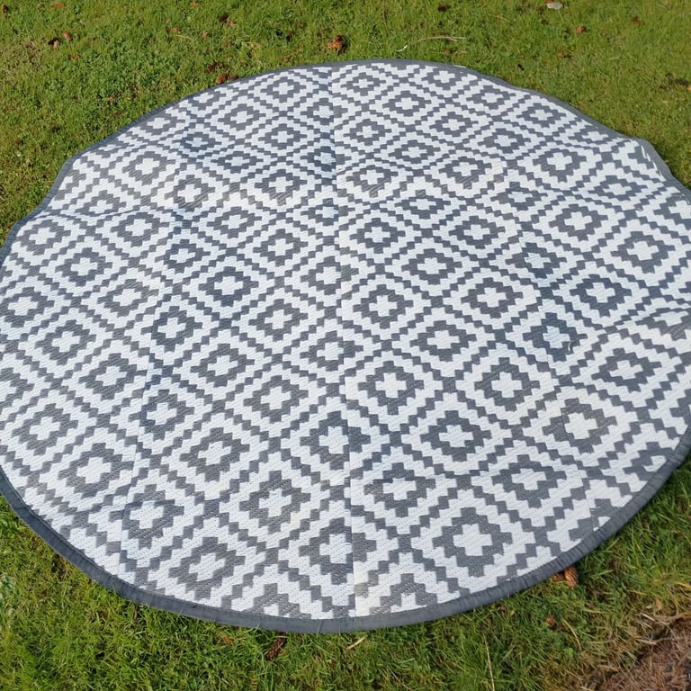 Outdoor rug 