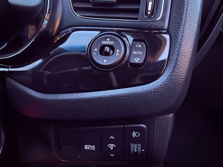 2015 Kia Ceed 1.6 GDi 3 DCT Euro 5 5dr HATCHBACK Petrol Automatic