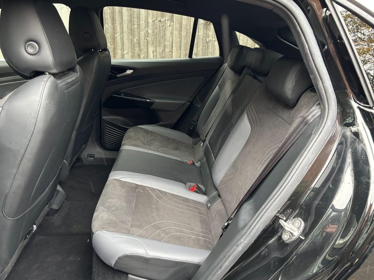 2024 Volkswagen ID.5 Pro 77kWh Match Auto 5dr ESTATE Electric Automatic