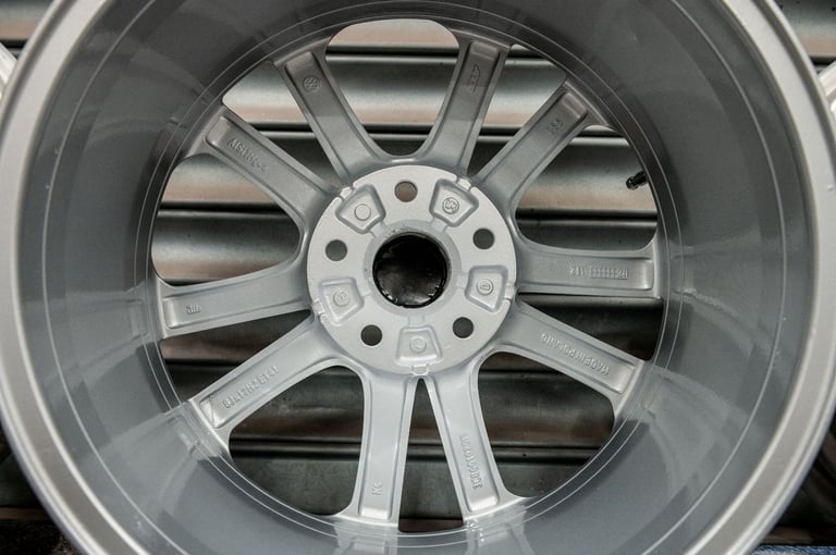 *Refurbished* Genuine 17" VW Passat CC Alloy Wheels 5x112 Golf/Scirocco/Caddy *P/X*