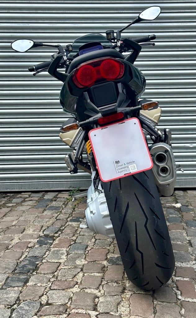 Moto Guzzi V100 Mandello S E5+