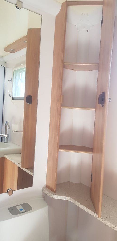 caravan bach 4
