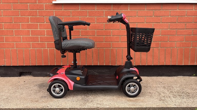 Fold up scooter - CAN DELIVER