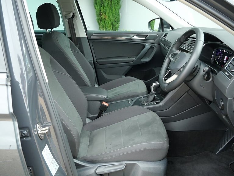 2023 Volkswagen Tiguan 1.4 TSI 13kWh Elegance SUV 5dr Petrol Plug-in Hybrid DSG Euro 6 (s/s) (245...