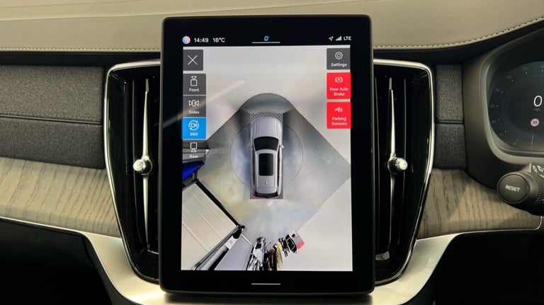 2025 Volvo XC90 Ultra, T8 AWD Plug-in hybrid, Dark, 7 Seats (BLIS, Panoramic Sunroof) Estate Petr...