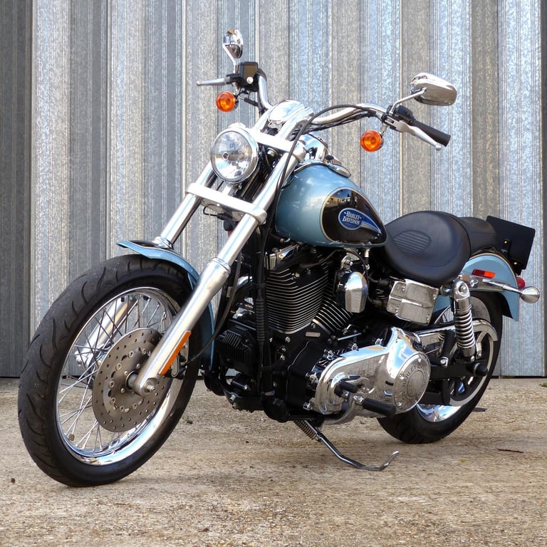  2006 Harley-Davidson FXDL Low Rider – Stunning 1-Owner, Low Mileage Example