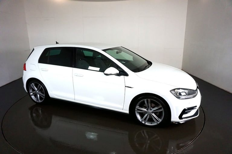 2017 Volkswagen Golf 2.0 TDI R-Line Hatchback 5dr Diesel Manual Euro 6-BLUETOOTH-ADAPTIVE CRUISE ...