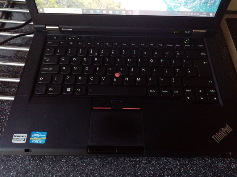 Lenovo T430 i5 laptop for sale with Charger (Mint Condition)