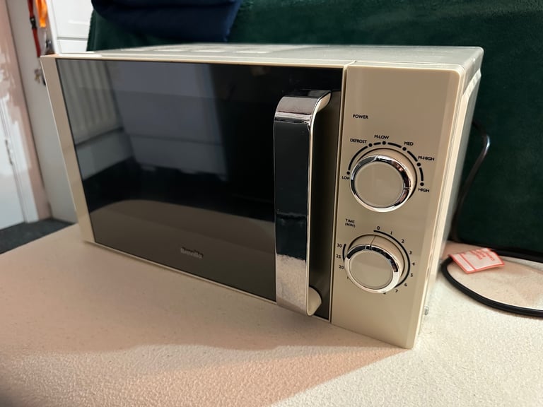 image for Brevile microwave 