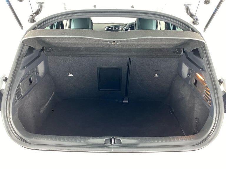 2017 DS Automobiles Ds4 Prestige Puretech S/s 4 Puretech Prestige S/S Hatchback PETROL Manual