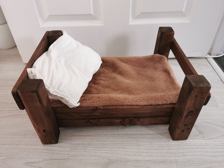 Small Rustic Wooden Bed Newborn Photography Props, Photo Studio Crib Props