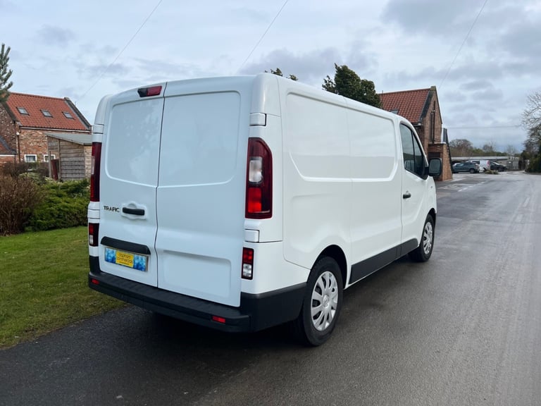 SL28 ENERGY dCi 145 Business+ Van £11490 PLUS VAT