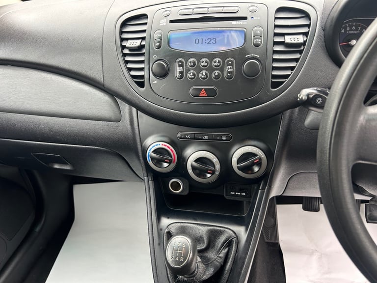 2011 Hyundai i10 1.2 Classic 5dr LOW MILEAGE CHEAP ROAD TAX HATCHBACK Petrol Manual