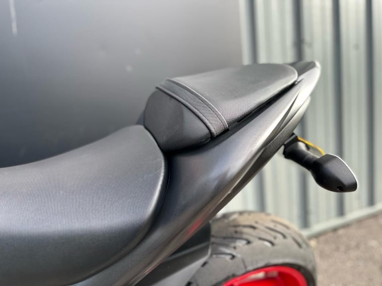 2017/17 Suzuki GSX-S1000 Motorcycle 
