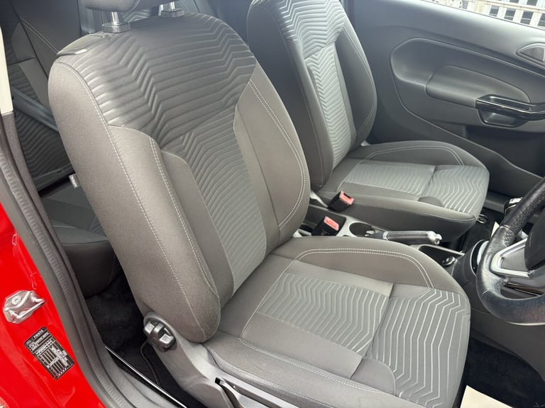 FORD FIESTA 1.25 Zetec 2017