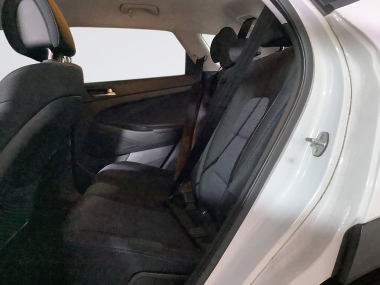 2017 Hyundai TUCSON 1.6 GDi Blue Drive SE Nav SUV 5dr Petrol Manual Euro 6 (s/s) (132 ps) ESTATE ...