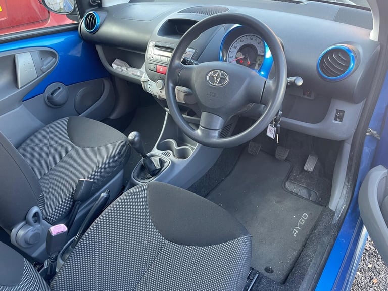 2009 Toyota AYGO 1.0 VVT-i Blue 3dr HATCHBACK PETROL Manual