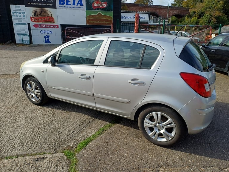 image for 2007 Vauxhall Corsa 1.4i 16V Club 5dr [AC] HATCHBACK Petrol Manual