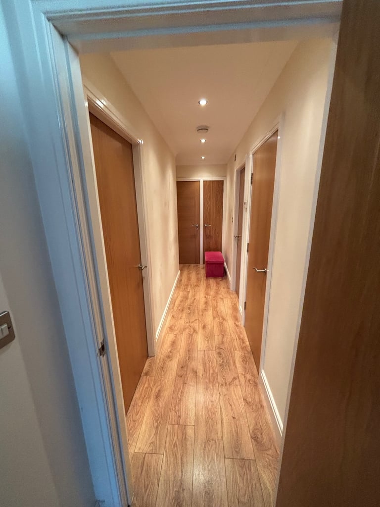 Modern one bed unfurnished flat