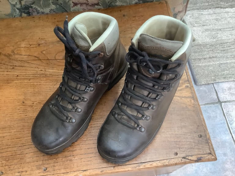 image for Ladies Meindl walking boots size 7