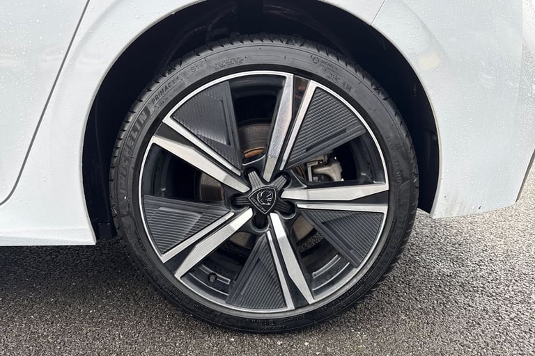 2024 Peugeot 308 1.6 12.4kWh GT e-EAT Euro 6 (s/s) 5dr Hatchback PETROL/ELECTRIC Automatic