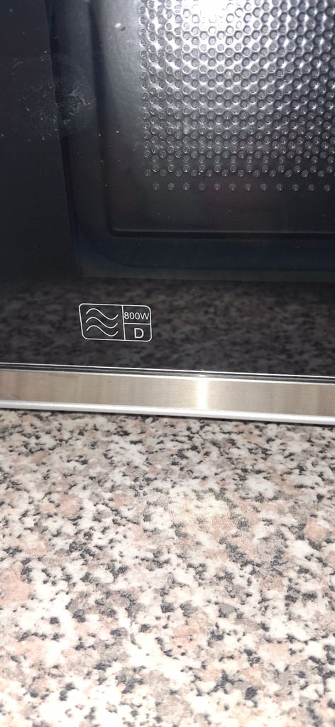 800 W Microwave