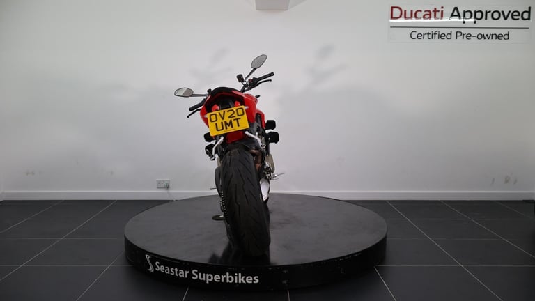 DUCATI STREETFIGHTER V4 S - 2020 - 14100 MILES