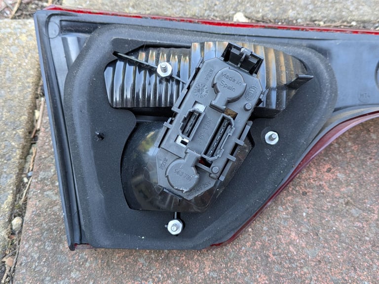 Seat Toledo (Mk2) Rear Light Bar