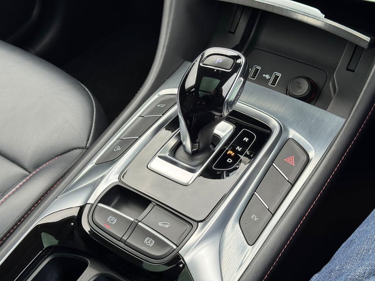 2022 MG MG HS 1.5 T-GDI 16.6kWh Exclusive Auto Euro 6 (s/s) 5dr ESTATE Petrol/Electric Hybrid Aut...