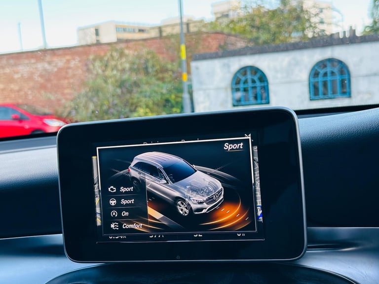 2016 Mercedes-Benz GLC 2.1 GLC250d AMG Line (Premium) G-Tronic 4MATIC Euro 6 (s/s) 5dr ESTATE Die...