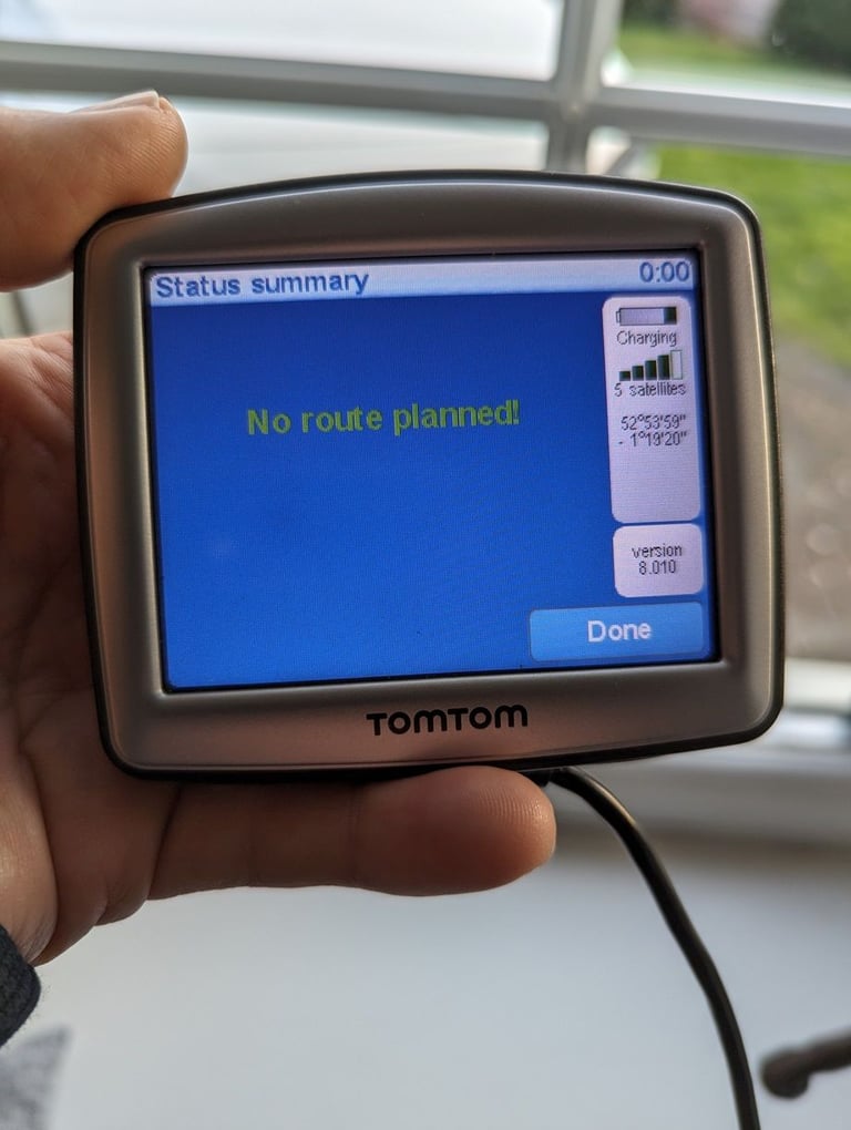 TomTom One United Kingdom - Republic of Ireland all in one with built in screen mount