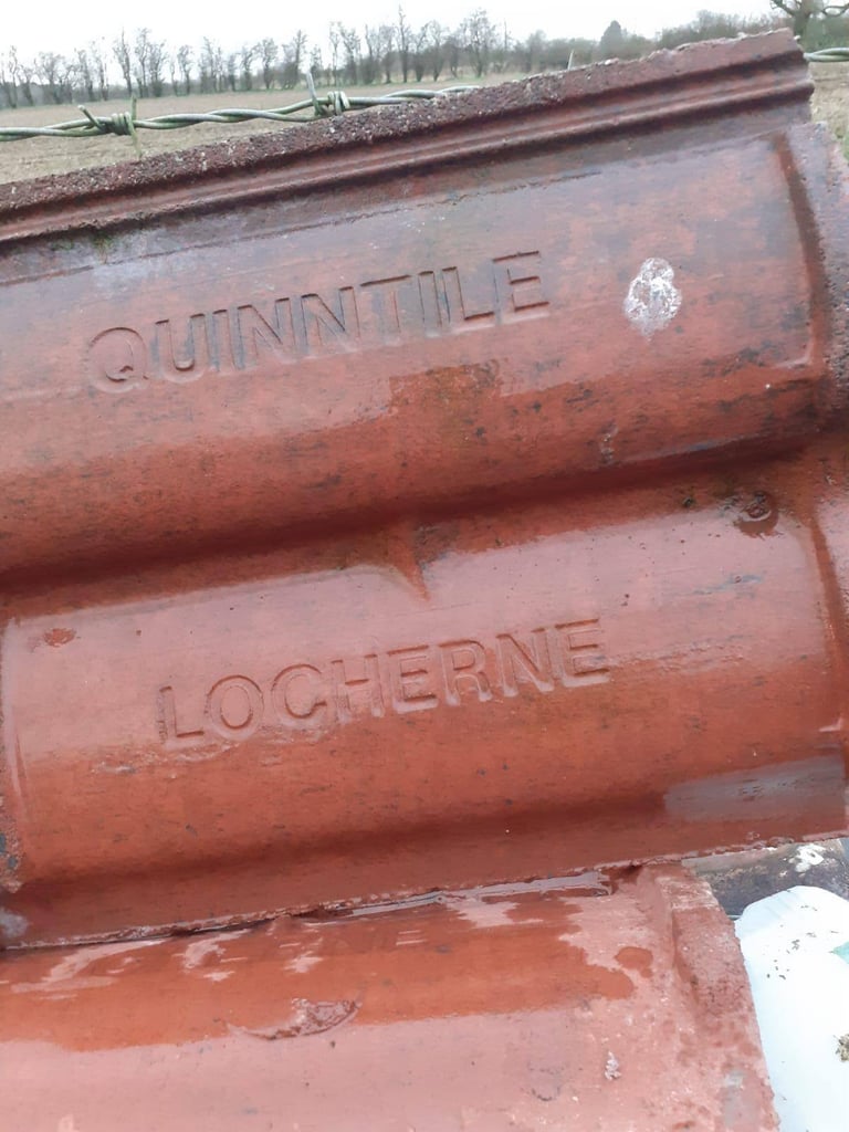 Craigavon chimney pots bangor slate stone wall Cast iron antique recla