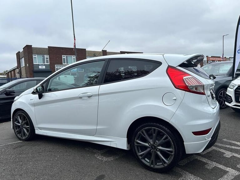 2016 Ford Fiesta 1.0 EcoBoost 125 ST-Line 3dr HATCHBACK PETROL Manual